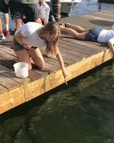 When Hot Girls Fail (16 gifs)