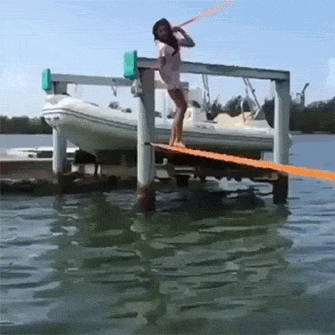When Hot Girls Fail (16 gifs)