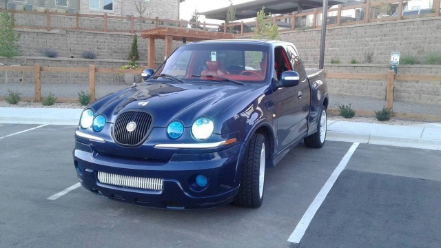 Pickup Made Out Of Jaguar (4 pics)