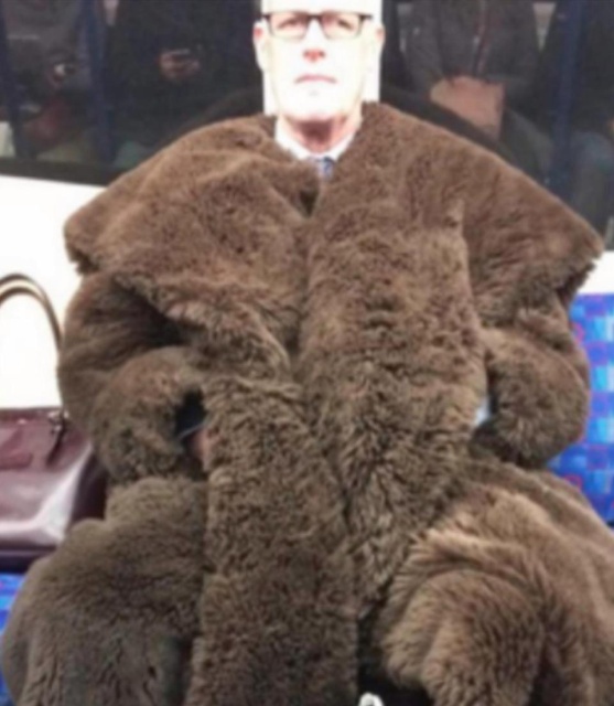 London Commuters Can Be Strange (31 pics)