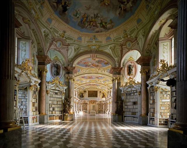 World’s Most Beautiful Libraries (30 pics)