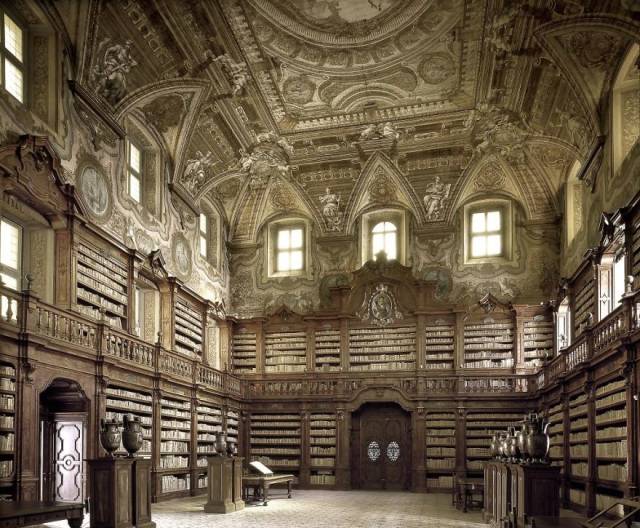 World’s Most Beautiful Libraries (30 pics)
