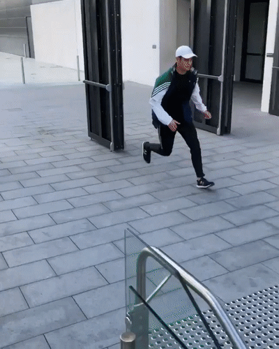 Acid Gifdump, September 28, 2018 (25 gifs)