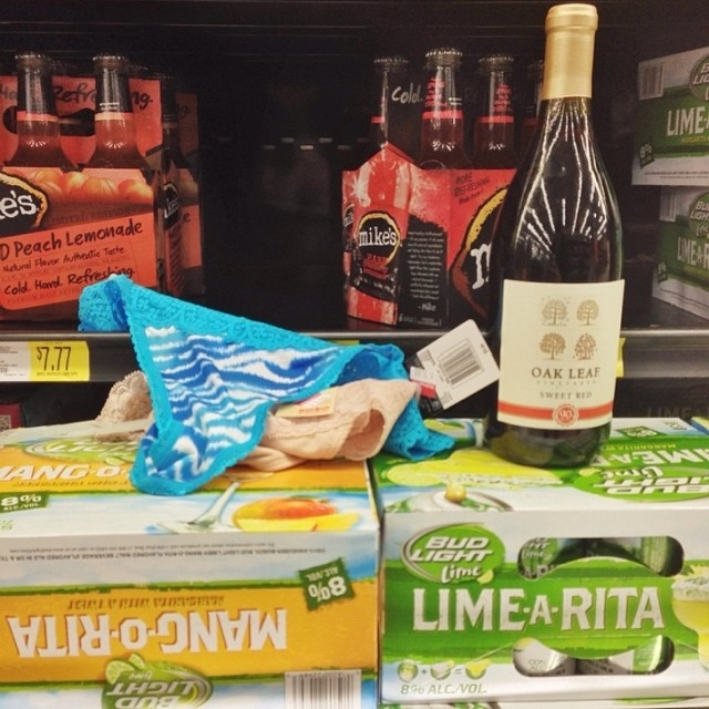 Only At Walmart (23 pics)