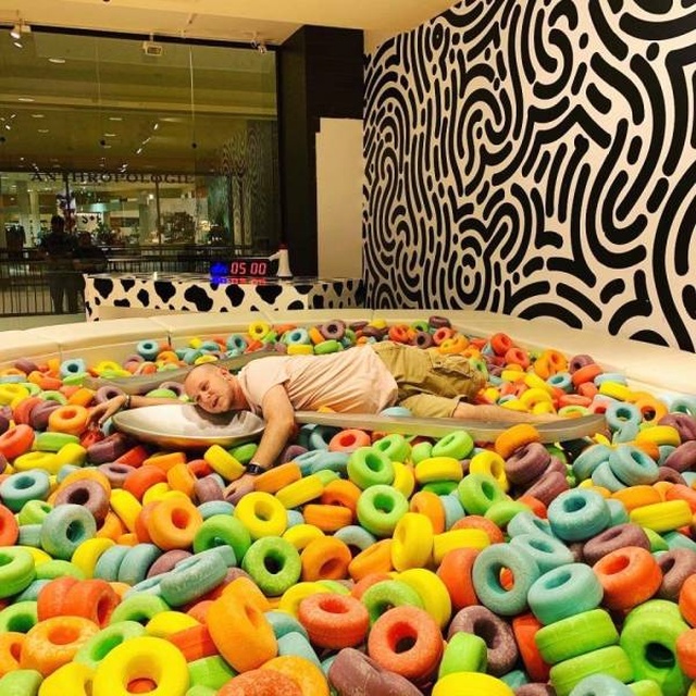 Acid Picdump (92 pics)