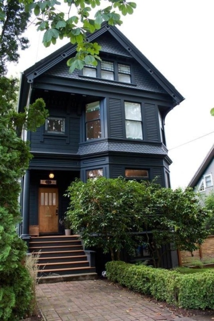 Black Houses (18 pics)