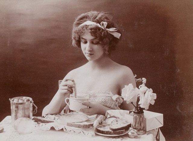 Erotic Photos From 1900s (8 pics)