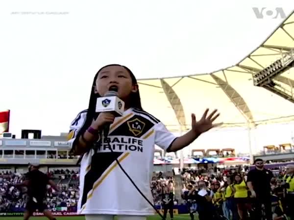 This Little Girl Is The Perfect Singer Of USA's National Anthem