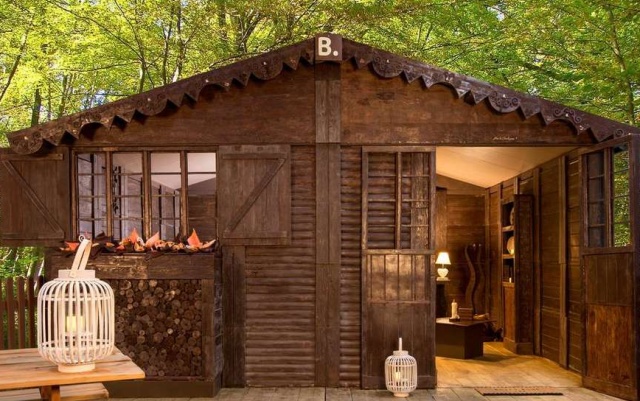 You Can Stay in This Cottage Made Entirely of Chocolate for Just $59 a Night (12 pics)