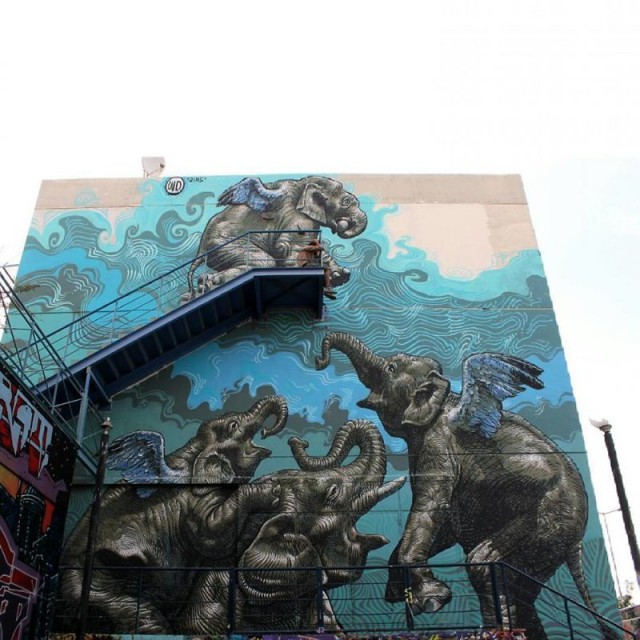 Impressive Street Art (44 pics)