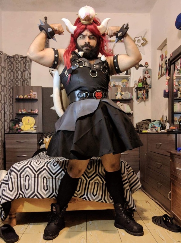 This is The best #Bowsette Cosplay (4 pics)