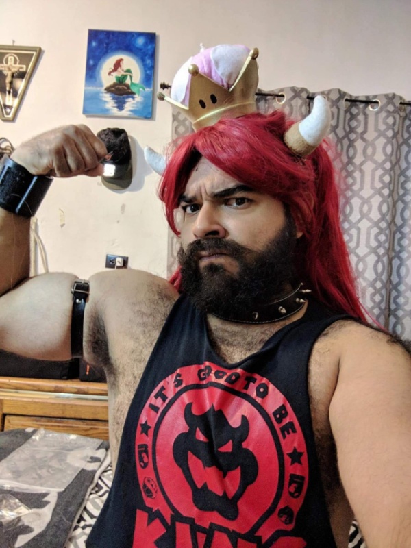 This is The best #Bowsette Cosplay (4 pics)