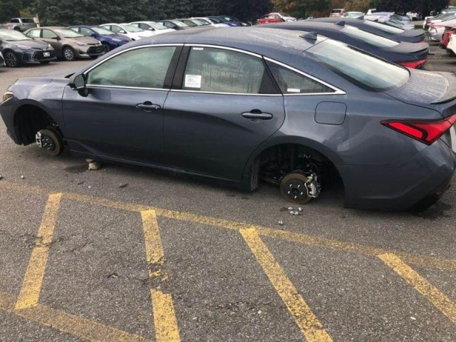 Wheels Were Stolen From Toyotas In The Parking Lot Of The Dealership (12 pics)