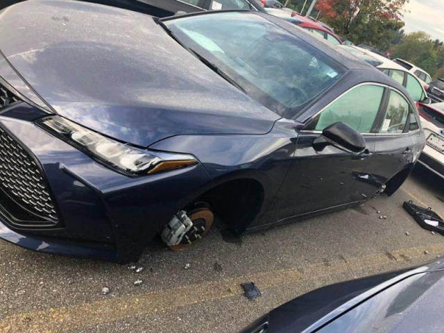Wheels Were Stolen From Toyotas In The Parking Lot Of The Dealership (12 pics)