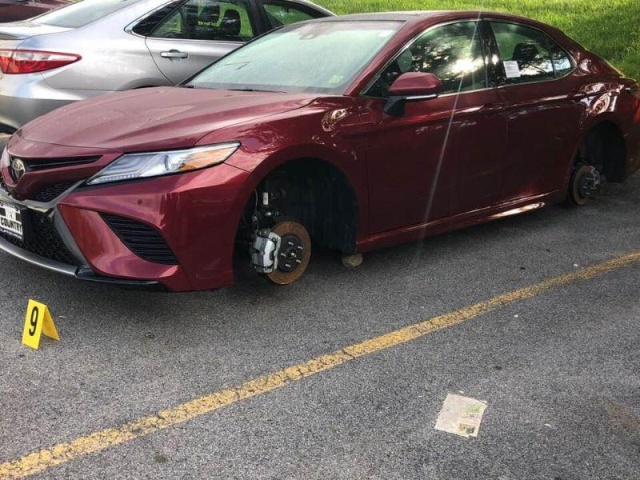Wheels Were Stolen From Toyotas In The Parking Lot Of The Dealership (12 pics)