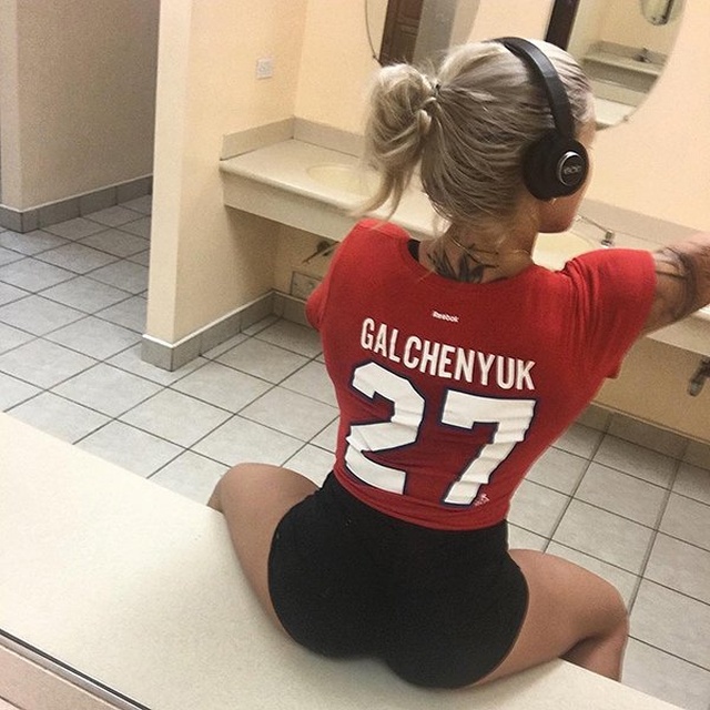 Hot Nhl Puck Bunnies 30 Pics