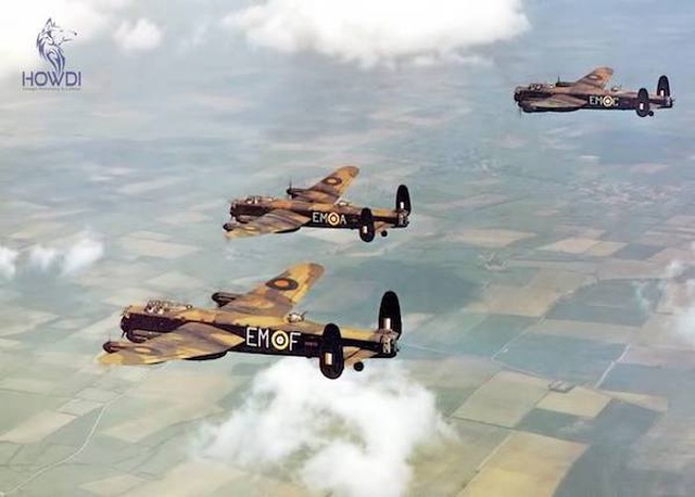 WWII Colorized Photos (32 pics)