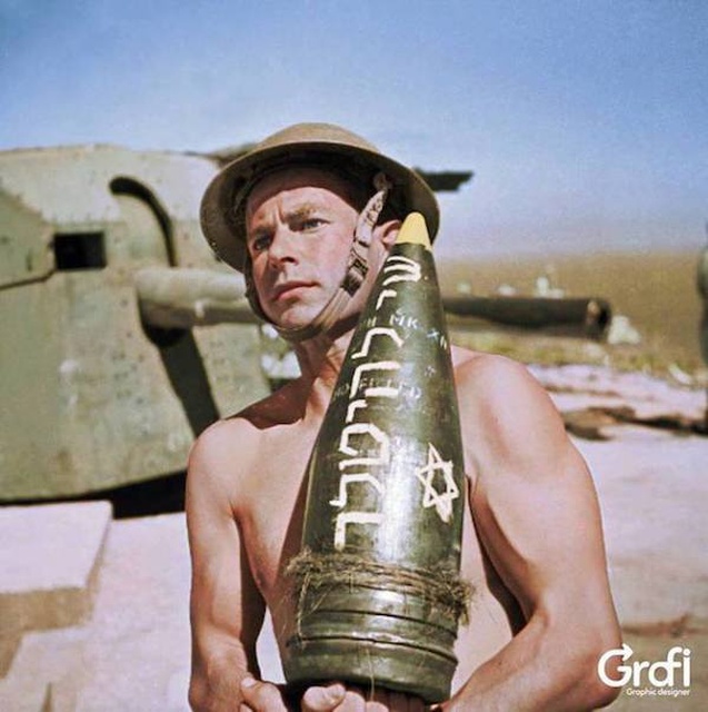 WWII Colorized Photos (32 pics)