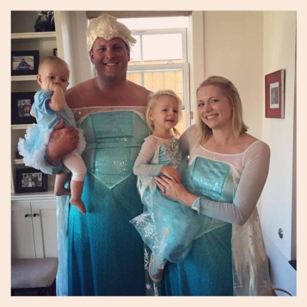 Family Halloween Costumes (35 pics)