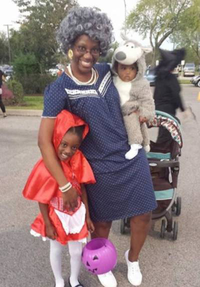 Family Halloween Costumes (35 pics) Family Halloween Costumes (35 pics)