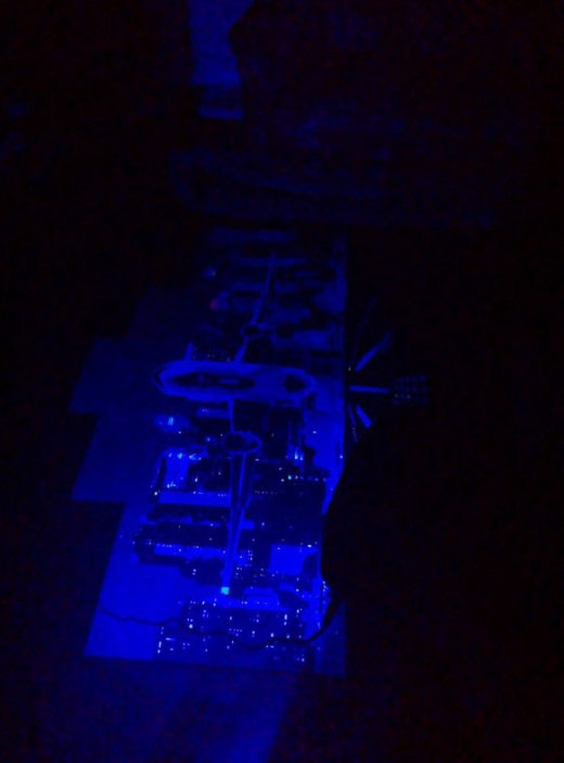 "Airplane" Painting That Glows In The Dark (6 pics)