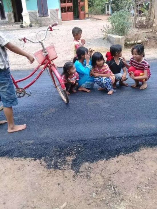 This Village Has A Decent Road For The First Time (3 pics)