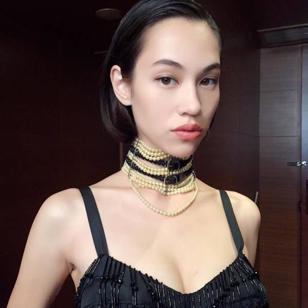 Girls Of Mixed Race (52 pics) Girls Of Mixed Race (52 pics)
