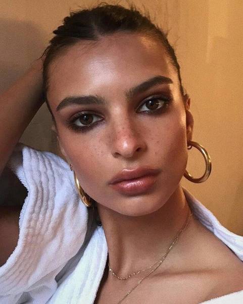 Girls Of Mixed Race (52 pics) Girls Of Mixed Race (52 pics)