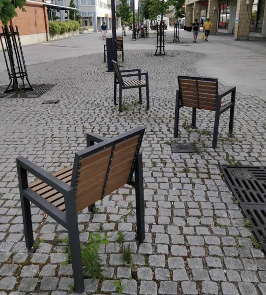 Amazing Urban Furniture (17 pics)