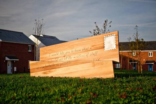 Amazing Urban Furniture (17 pics)