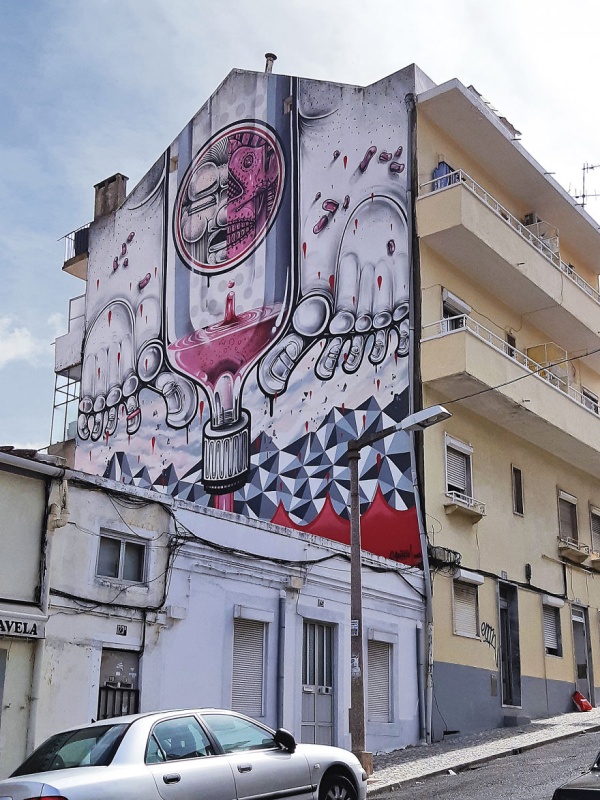 Lisbon’s Government Allowed Street Artists To Paint On Walls (20 pics)