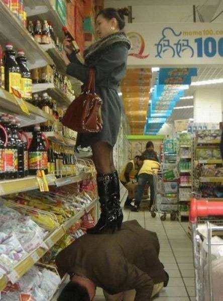 Funny Shopping Pictures (18 pics)