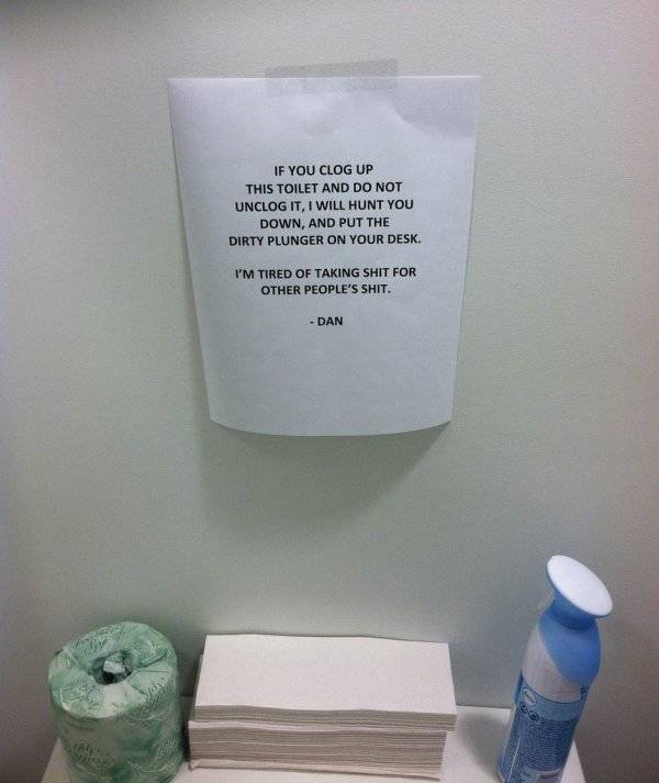 Bathroom Etiquette (22 pics)