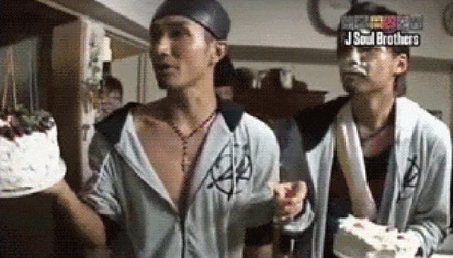 Acid Gifdump, October 18, 2018 (25 gifs)