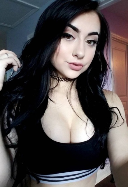 Hot Women (26 pics)
