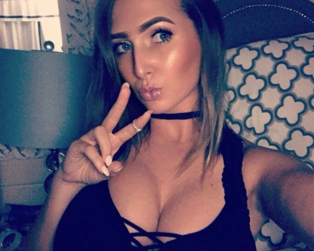 Hot Women (26 pics)