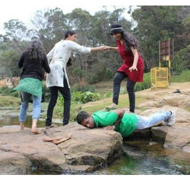 Welcome To The Friendzone (21 pics)