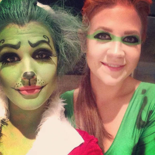 These Girls Have The Best Idea For Halloween Costumes (18 pics)