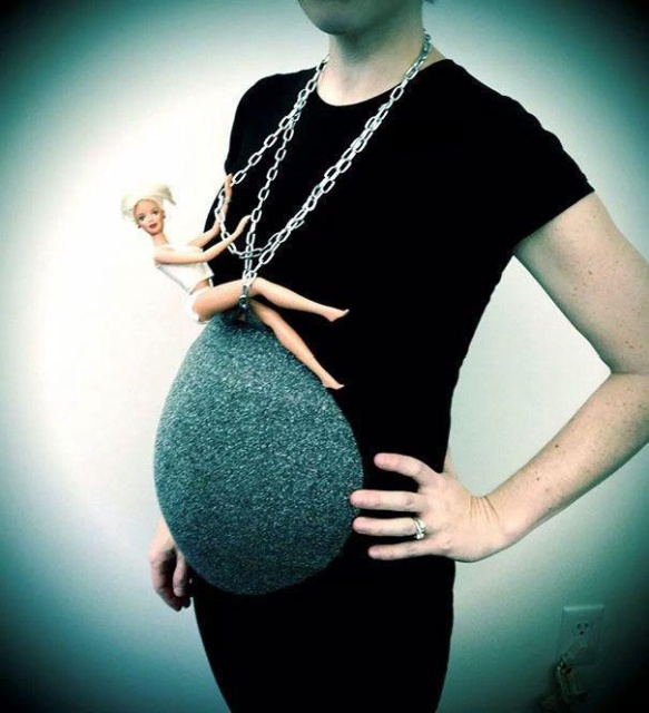Halloween Costumes For Pregnant (16 pics)