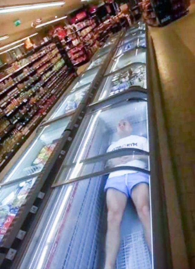 When Men Have Fun (54 pics)