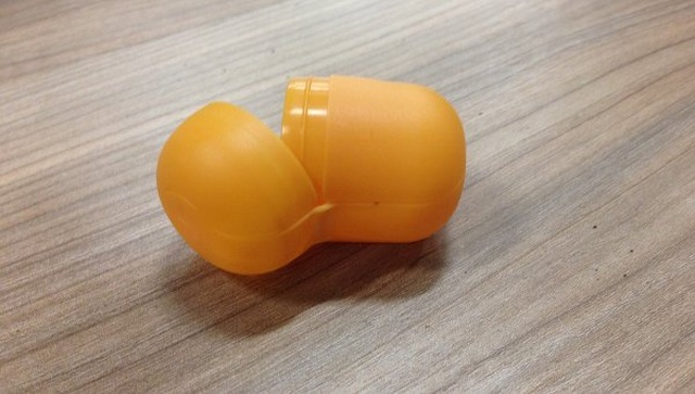Model Made With A Kinder Surprise Egg (9 pics)