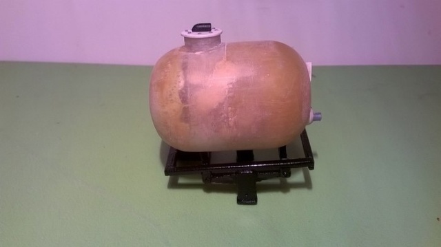 Model Made With A Kinder Surprise Egg (9 pics)