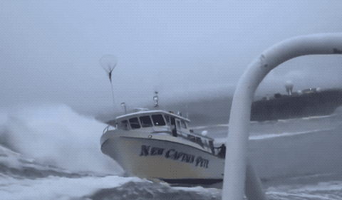 Boats Vs Waves (17 gifs)