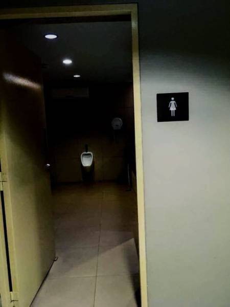 Unusual Toilets (28 pics)