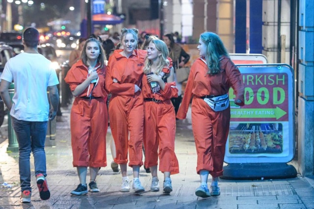 Halloween In Birmingham and Portsmouth (22 pics)