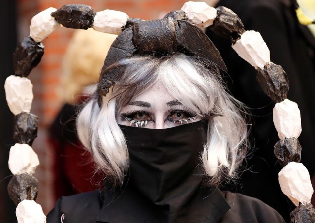 Halloween In Japan (17 pics)