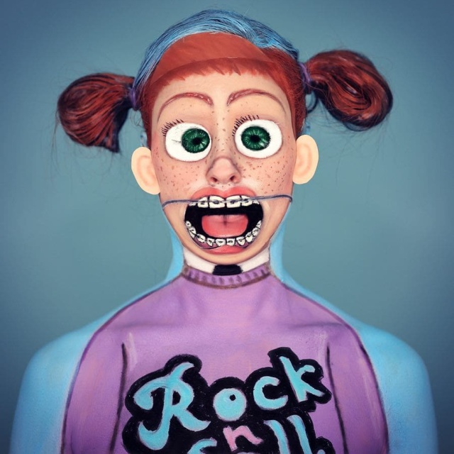 She Turns Herself Into A Toon With Makeup (12 pics)