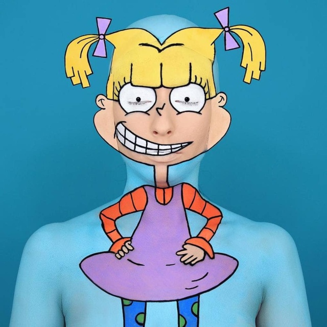 She Turns Herself Into A Toon With Makeup (12 pics)