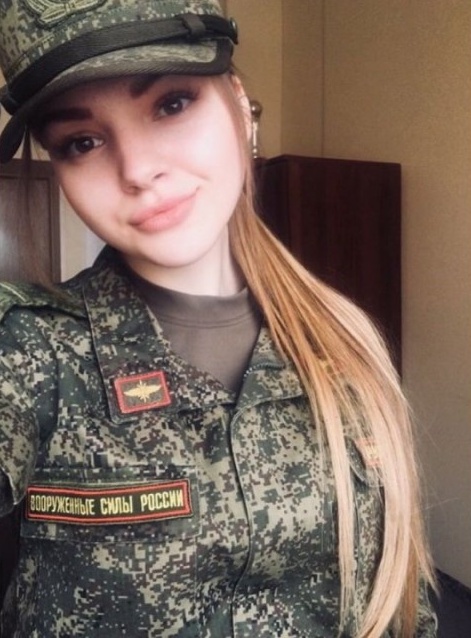 Russian Army Girls (23 pics)