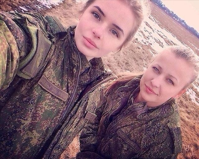 Russian Army Girls (23 pics)